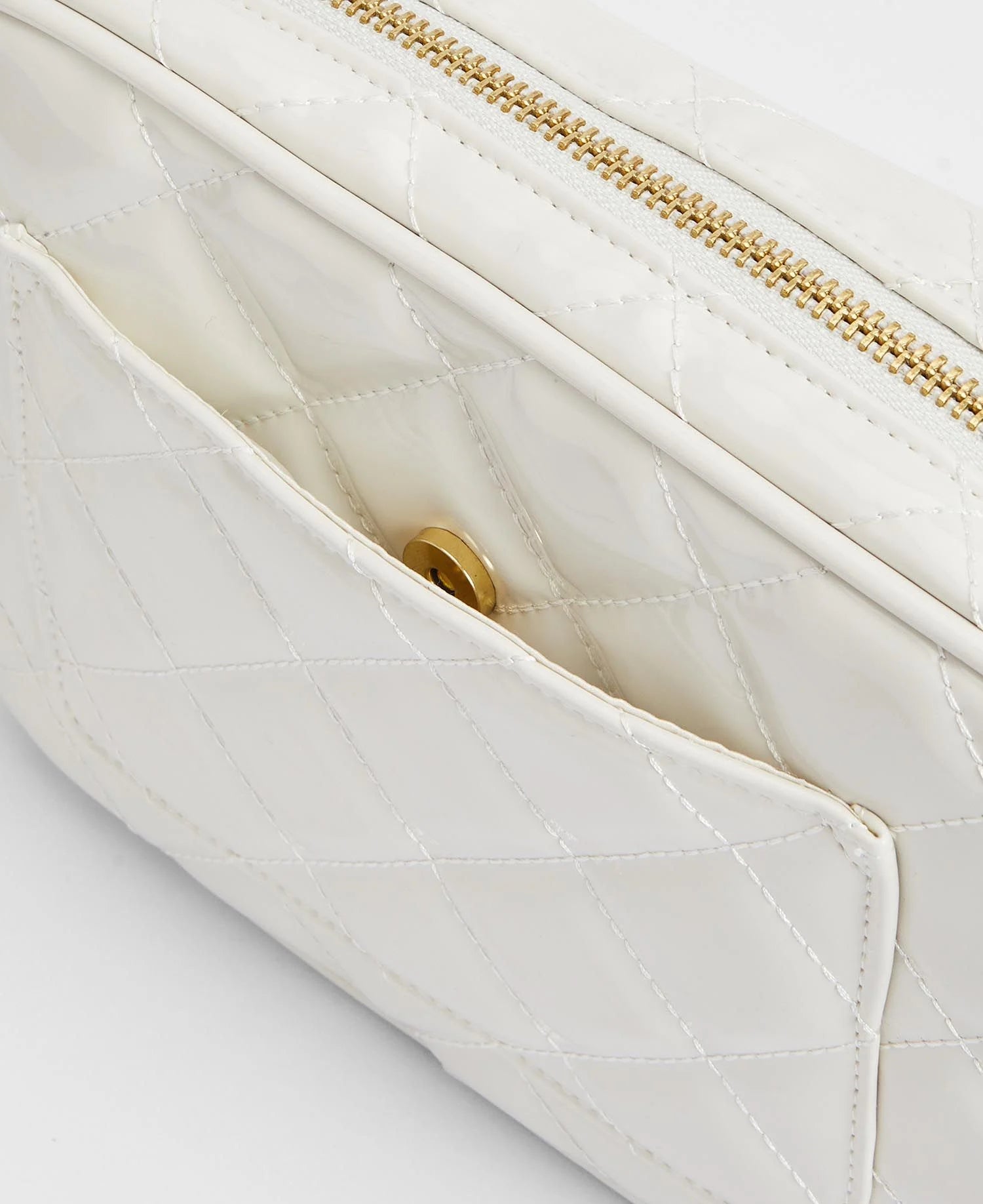 Barbour International Quilted Sloane Crossbody Bag - Gloss Silver Birch