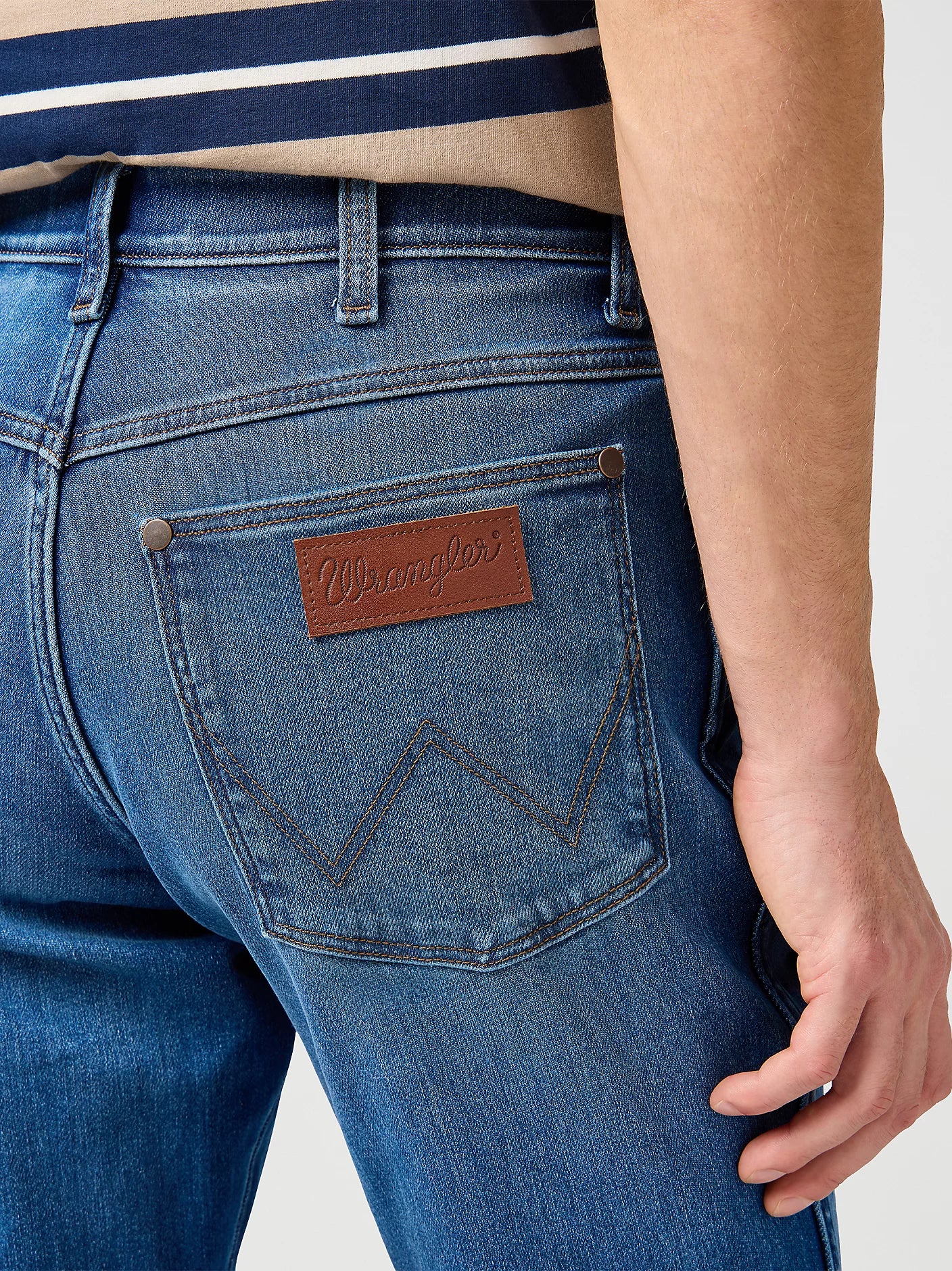 Wrangler Jeans River Tapered - Outlaw