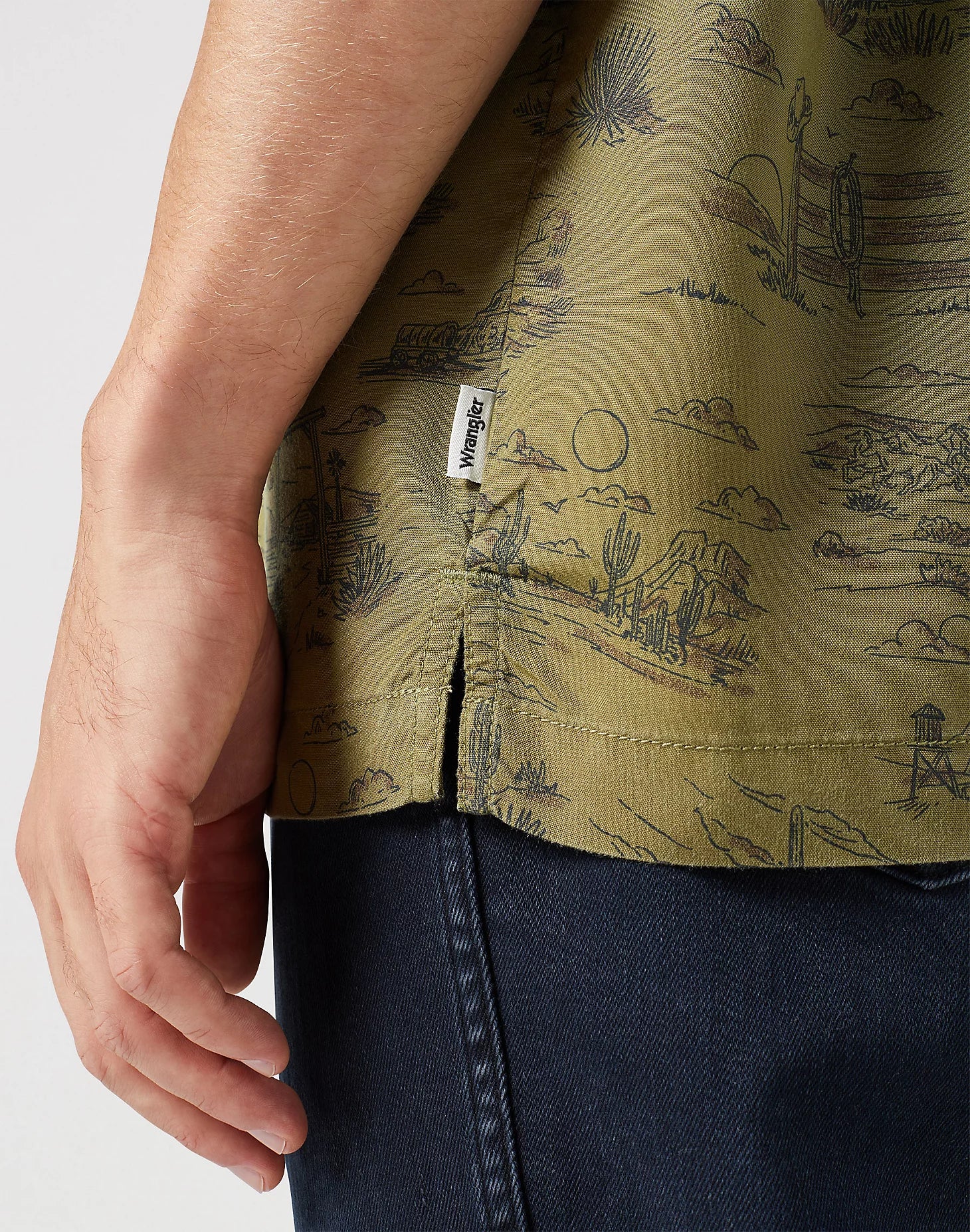 Wrangler Short Sleeved Resort Shirt - Olive Scenic