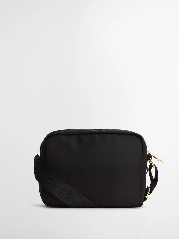 Barbour International Qualify Crossbody Bag - Black