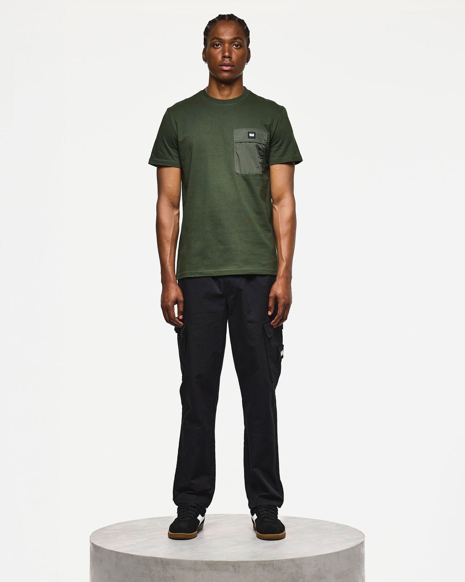 Weekend Offender Stiniva Parachute Pocket T-Shirt - Black Forest