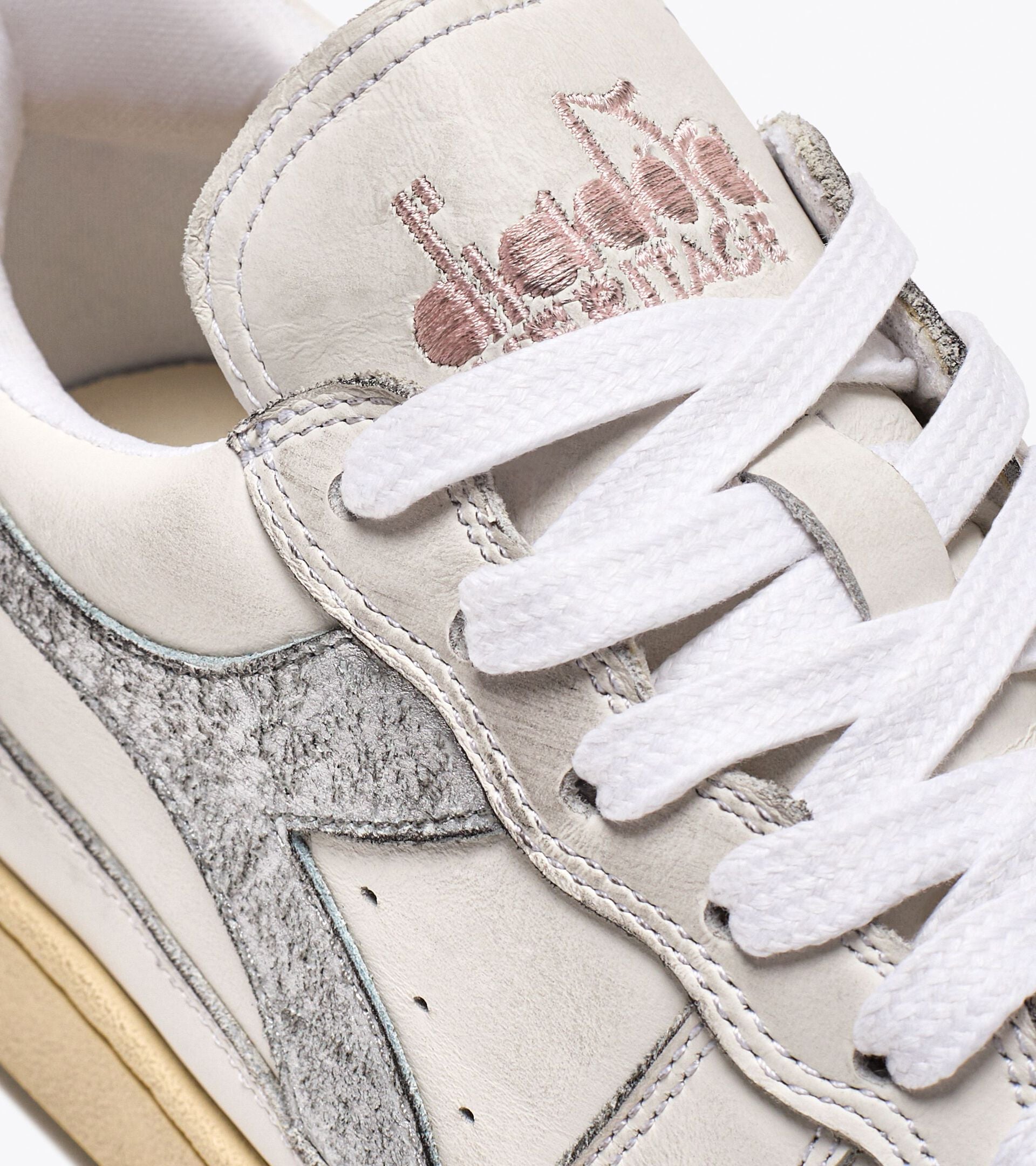 Diadora MI Basket Low Silver Heritage Trainers Womens - White/Silver