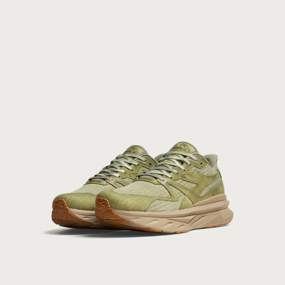 Diadora V7000 Dip Dye - Green Lily Pad
