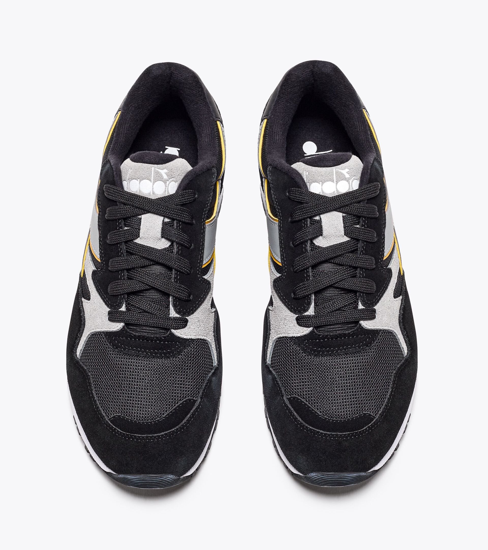 Diadora N902 Trainers - Black