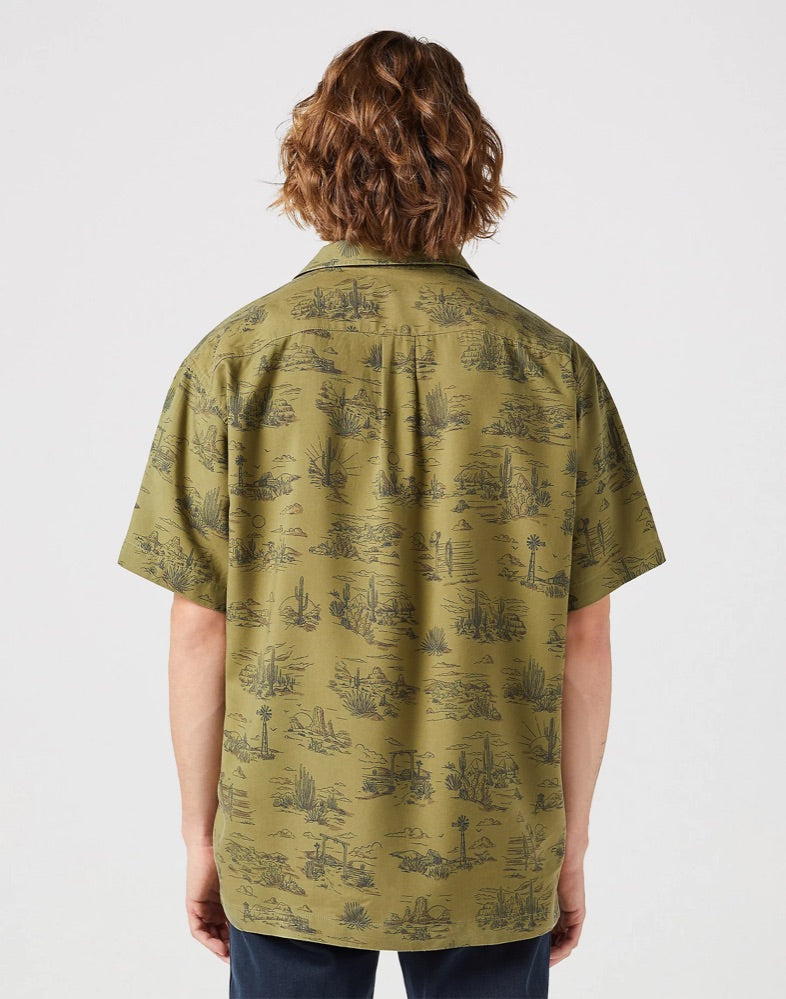 Wrangler Short Sleeved Resort Shirt - Olive Scenic